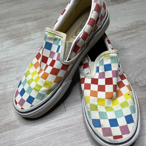 Vans , black & white plaid size 7, Rainbow size 6.5 - Picture 4 of 5